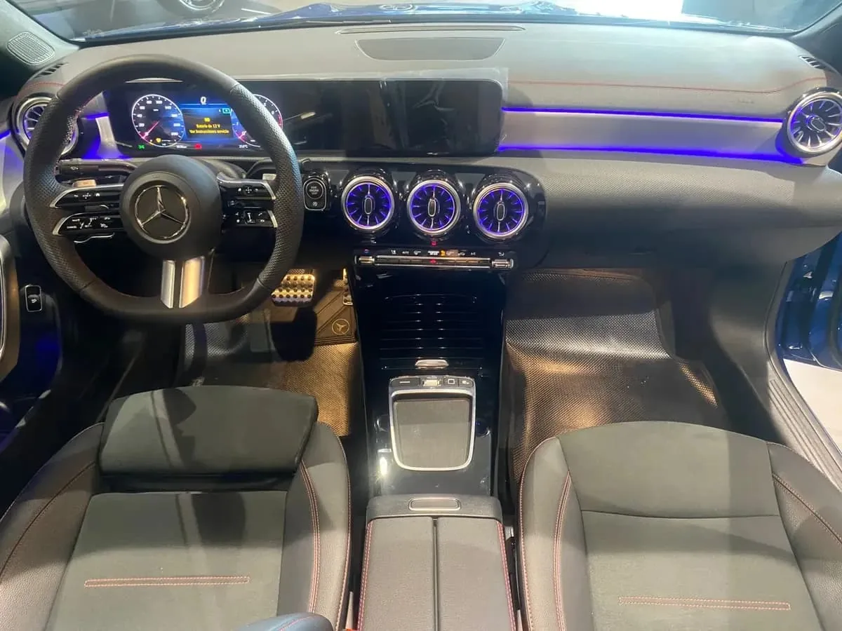 Sedán Mercedes-Benz CLA 250 2026 en Lima — foto 5
