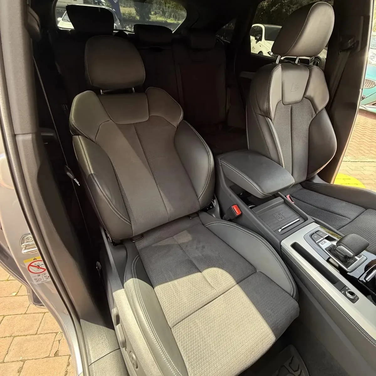 SUV Audi SQ5 Sportback 2024 en Lima — foto 8