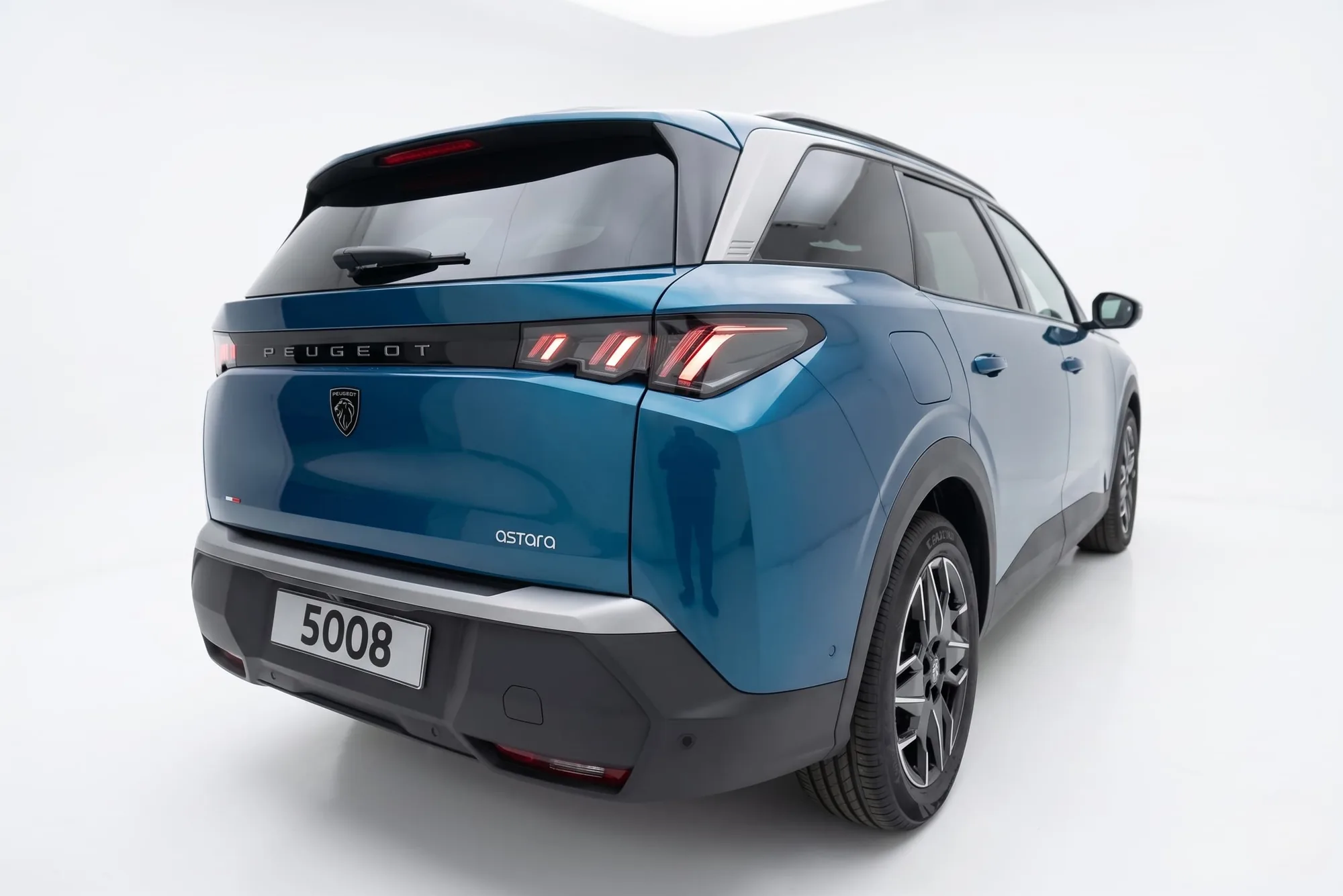 SUV Peugeot 5008 2026 en Lima — foto 3