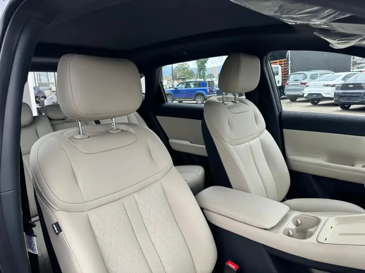 SUV Chevrolet Captiva EV Premier 2026 en Lima — foto 7