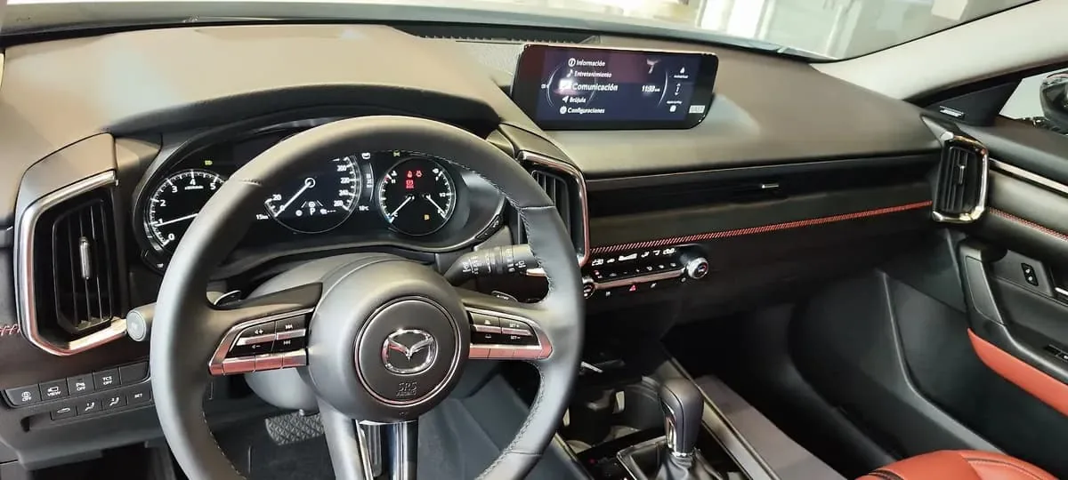 SUV Mazda CX-50 2027 Grand Touring en Lima — foto 6