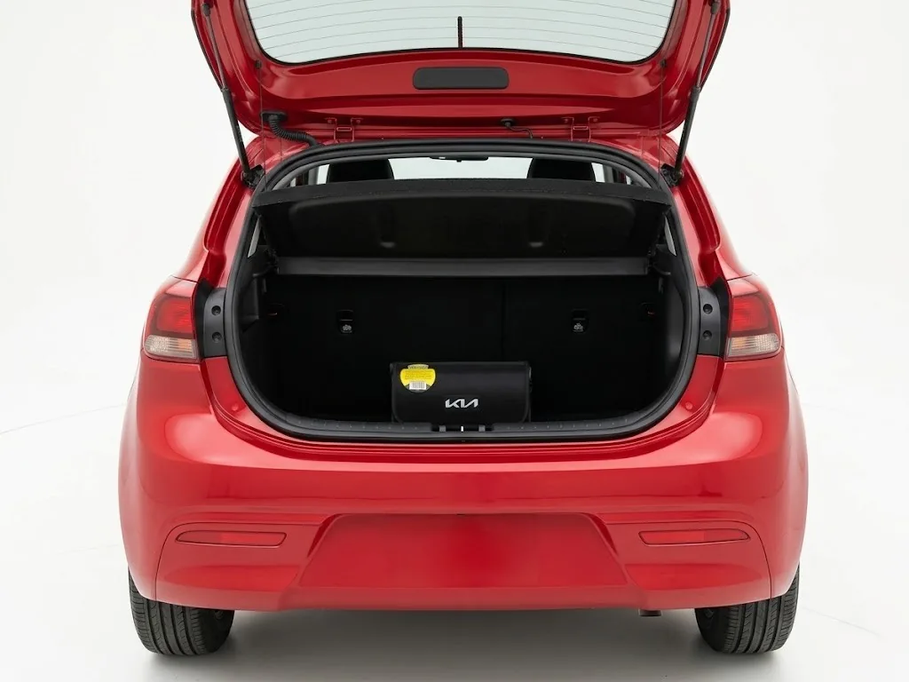 Hatchback Kia Rio Vibrant 2024 en Lima — foto 9