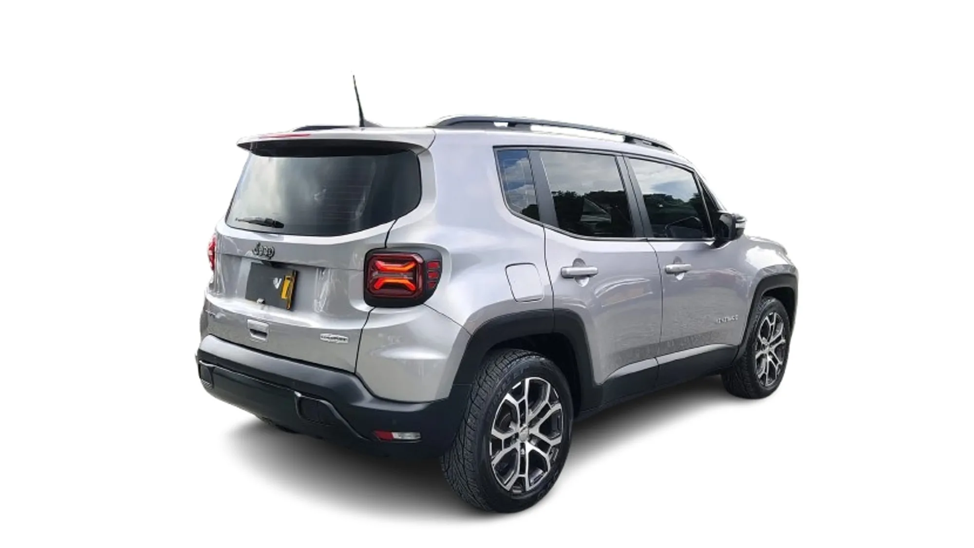 SUV Jeep Renegade Longitude 2024 en Lima — foto 5
