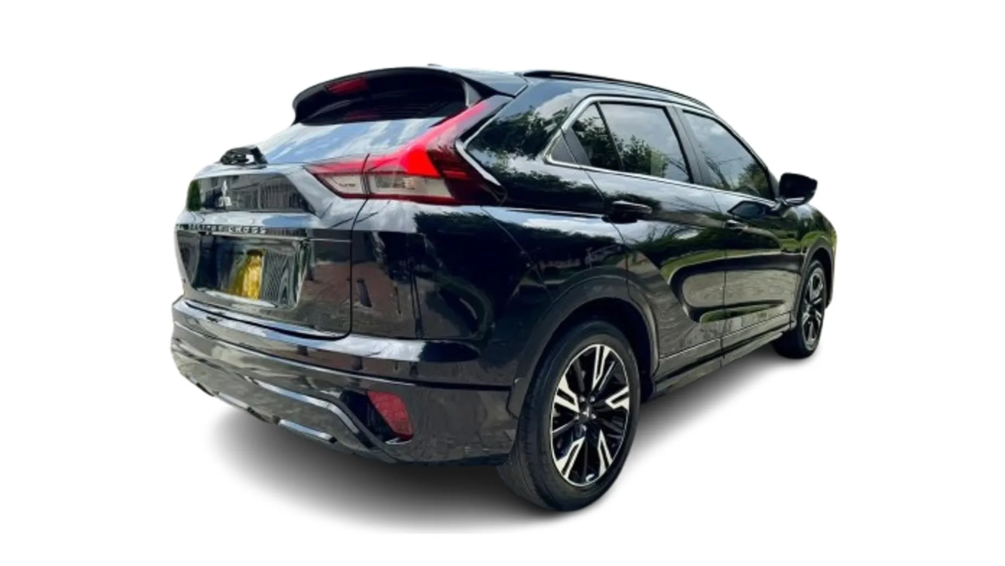 SUV Mitsubishi Eclipse Cross 2024 en Lima — foto 4