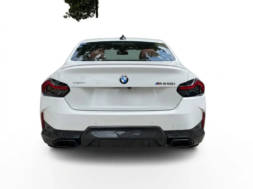 Sedán BMW M240i 2026 en Lima — foto 5