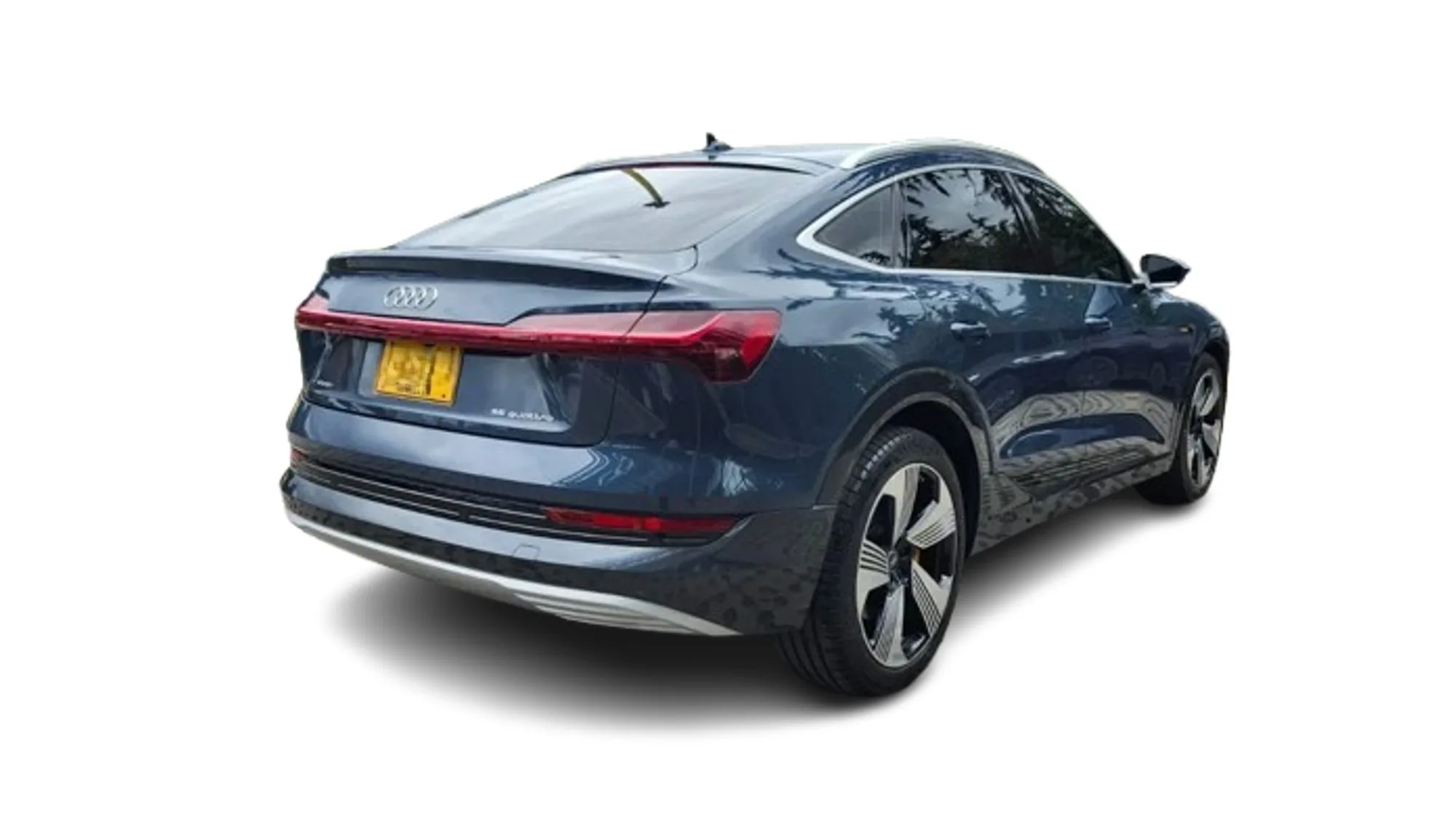 SUV Audi E-Tron Sportback 2023 en Lima — foto 5