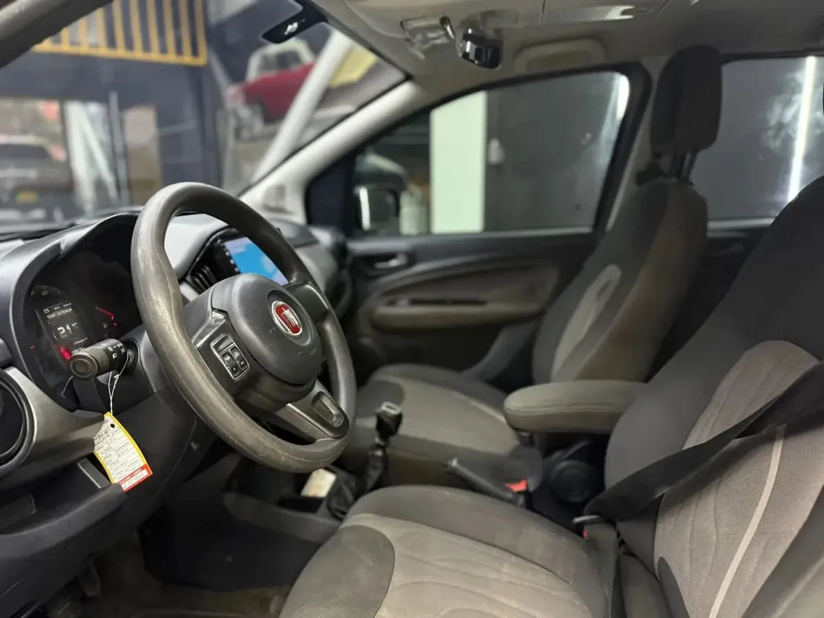 Hatchback Fiat Uno Way 2022 en Lima — foto 5