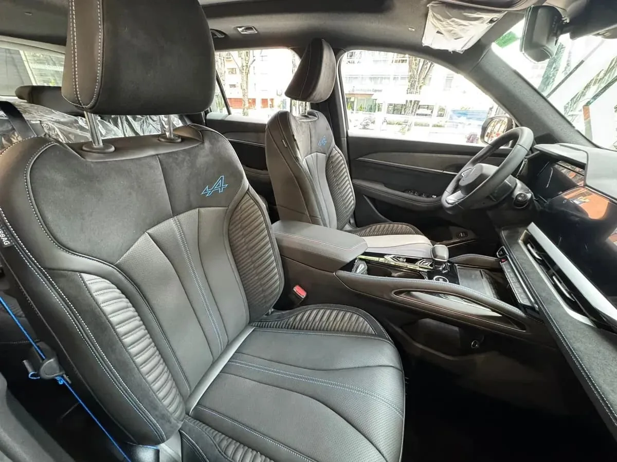 SUV Renault Koleos Full Hybrid E-Tech 2027 en Lima — foto 6