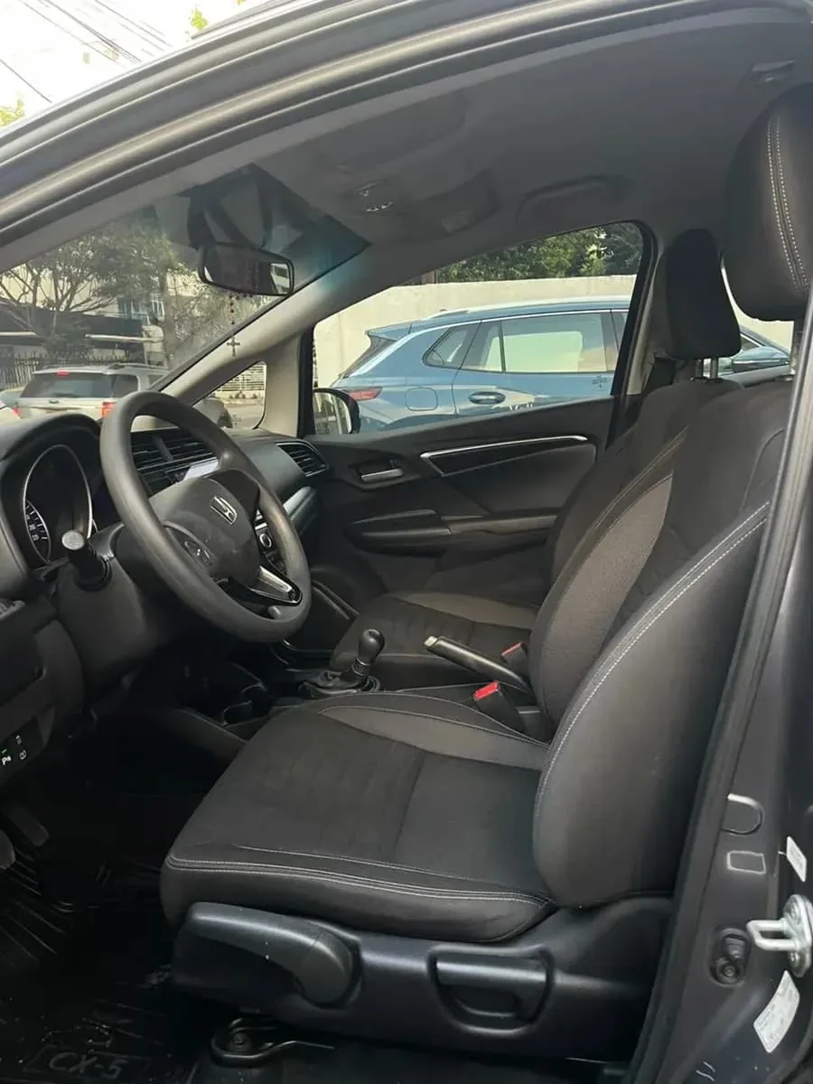 SUV Honda WR-V 2023 LX en Lima — foto 5