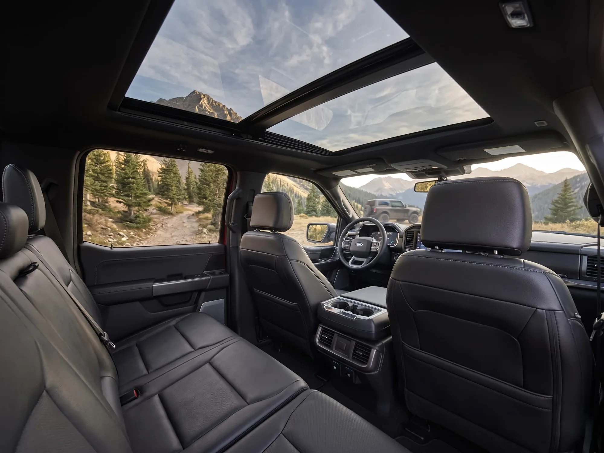 Pickup Ford F-150 Lariat 2026 en Lima — foto 4