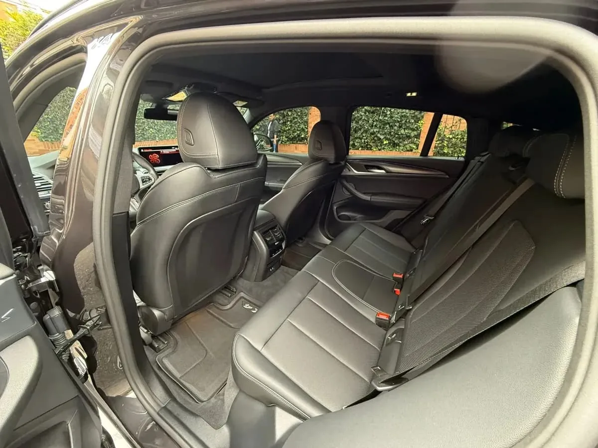 SUV BMW X4 Xdrive 30i 2025 en Lima — foto 8