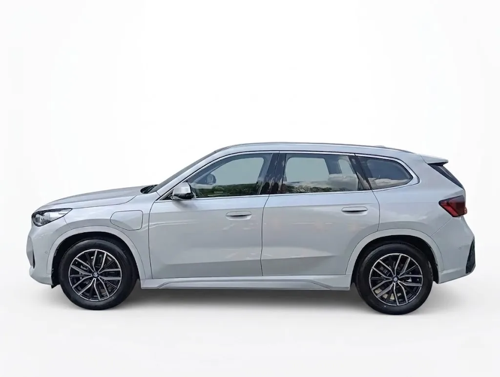 SUV BMW X1 eDrive 2026 en Lima — foto 3