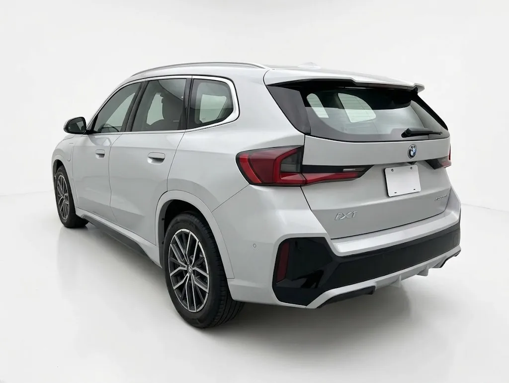 SUV BMW X1 eDrive 2026 en Lima — foto 5