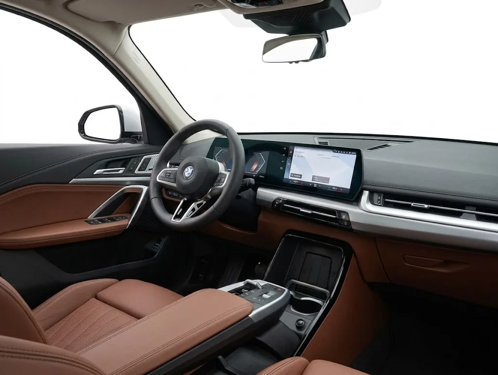 SUV BMW X1 eDrive 2026 en Lima — foto 8