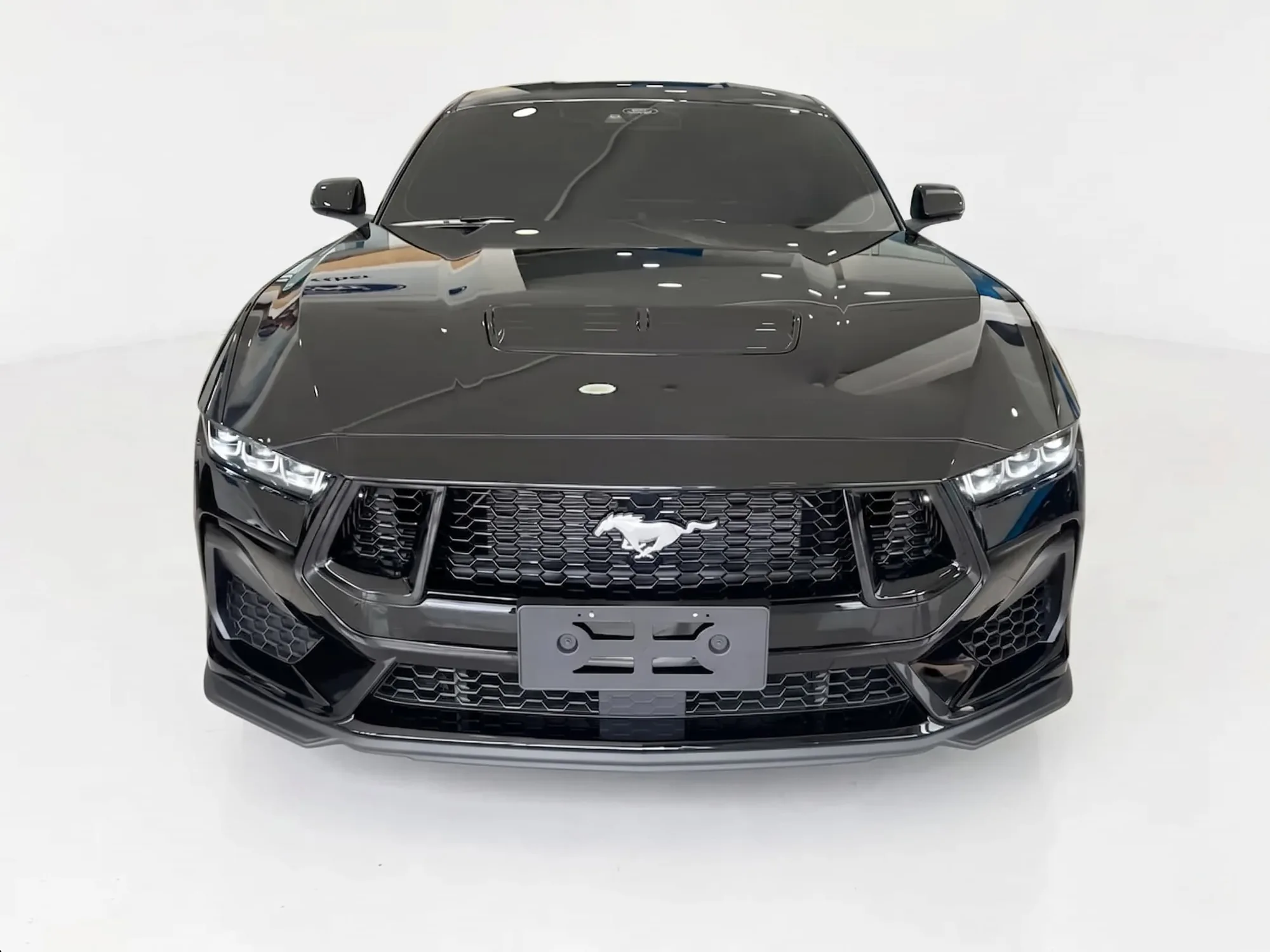 Coupé Ford Mustang GT 2026 Premium en Lima — foto 2