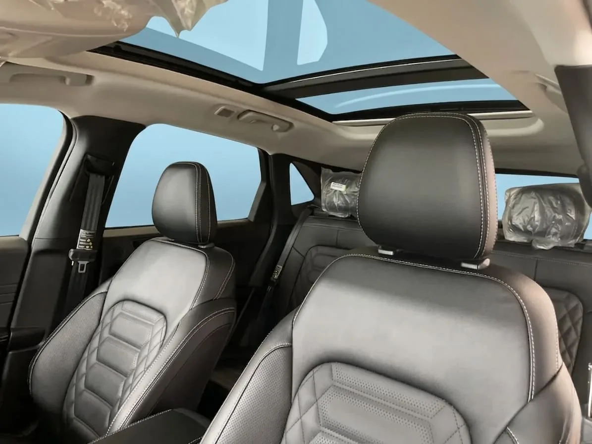 SUV Ford Escape Platinum 2025 en Lima — foto 6