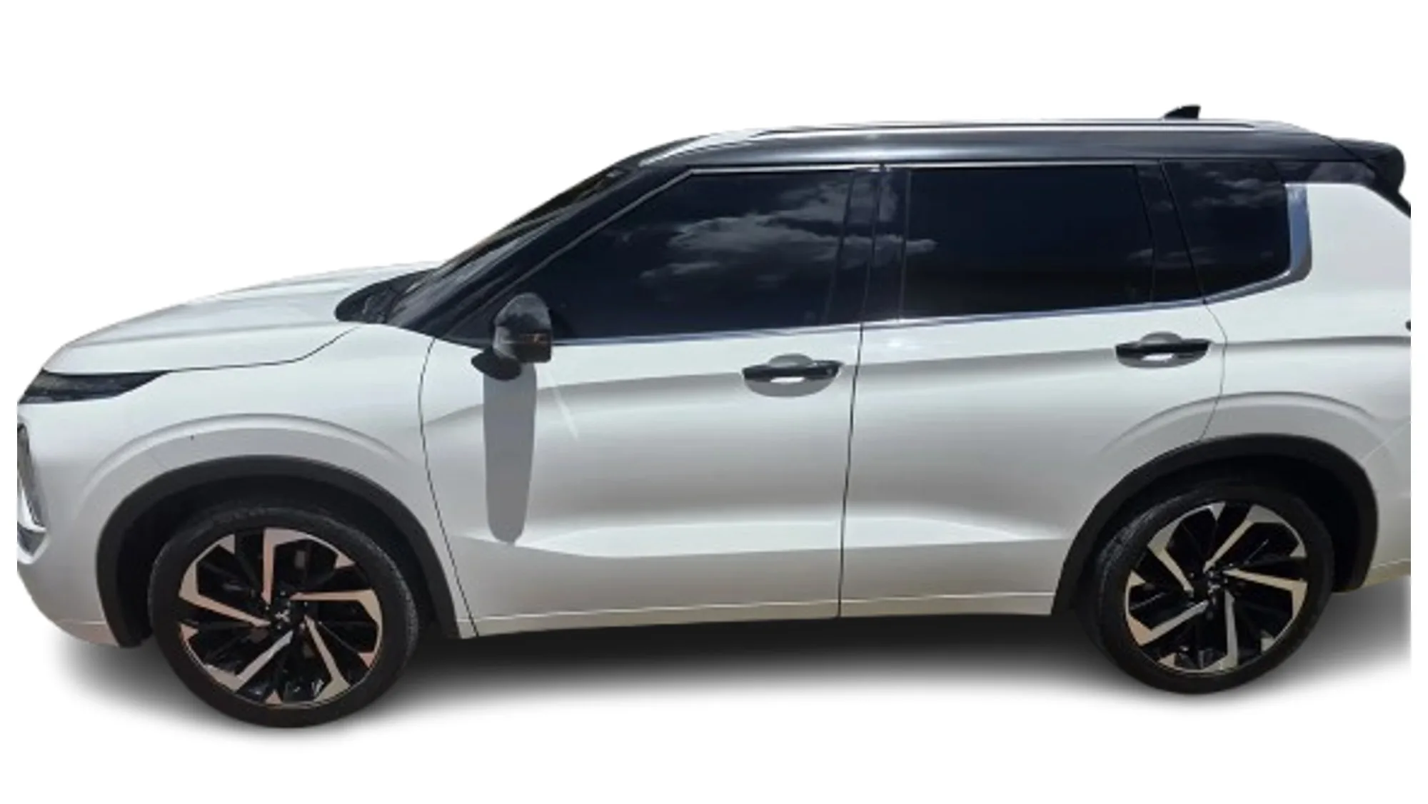 SUV Mitsubishi All-Outlander 2025 en Lima — foto 3