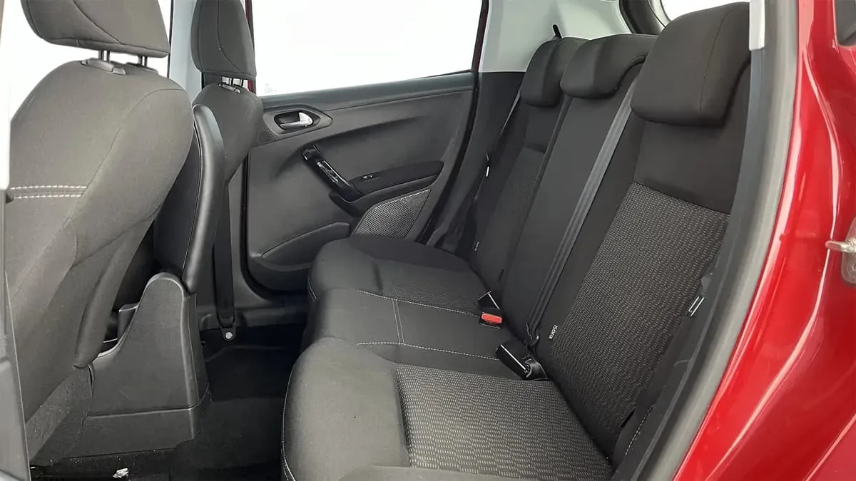 Hatchback Peugeot 208 2018 en Lima — foto 8