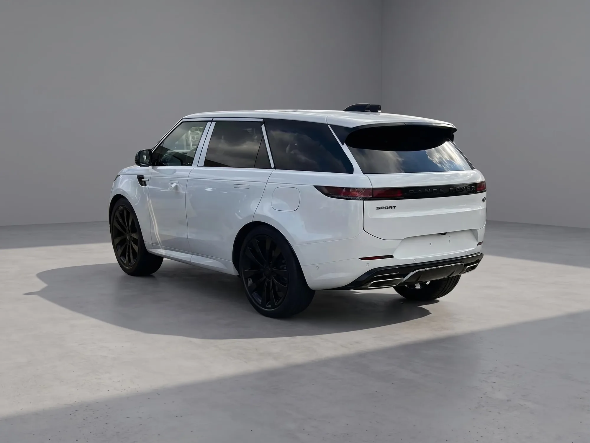 Camioneta Land Rover Range Rover Sport 2026 en Arequipa — foto 3