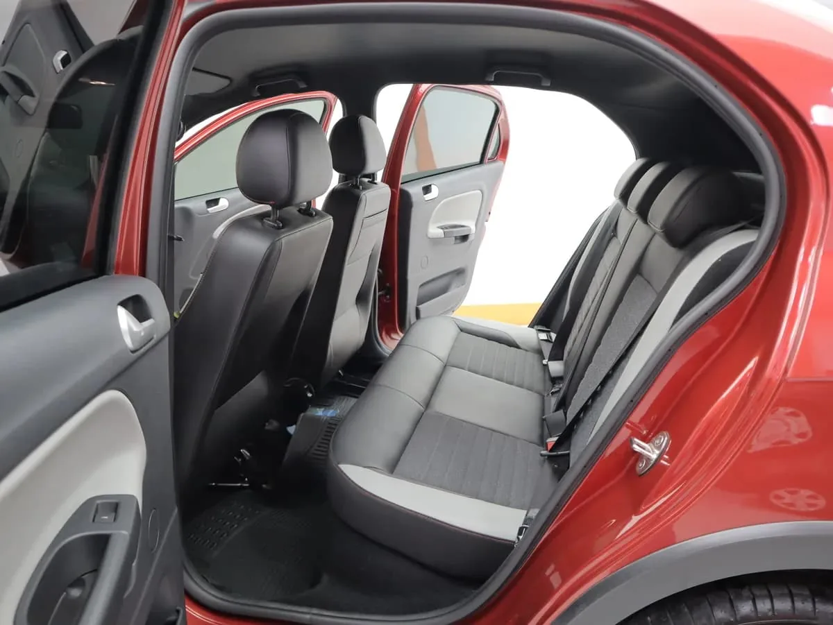 Hatchback Volkswagen Gol Last Edition 2023 en Arequipa — foto 8