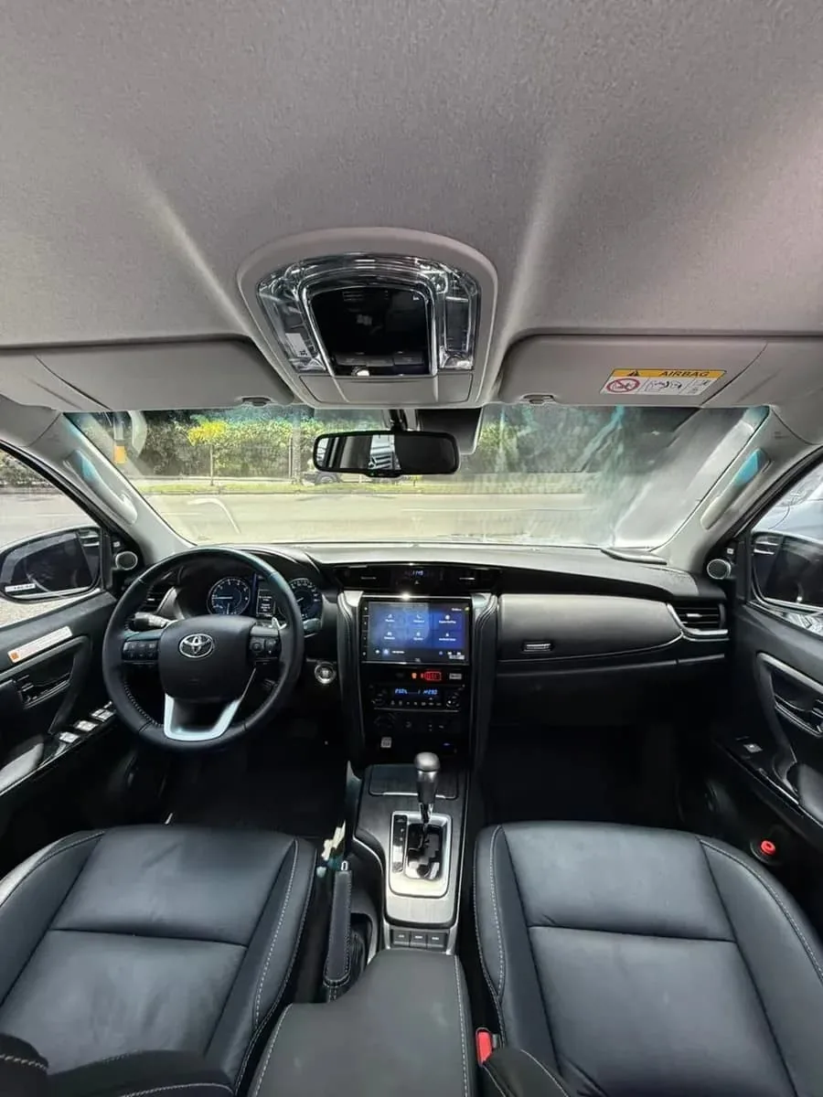Pickup Toyota Fortuner SRV 2026 en Trujillo — foto 6