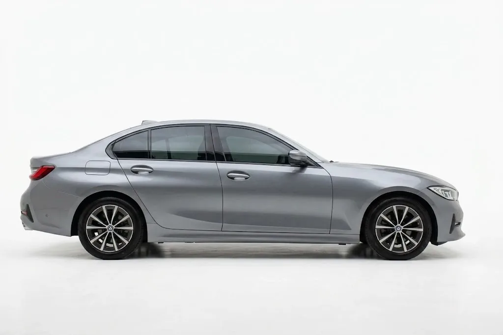 Sedán BMW 320i G20 2026 en Trujillo — foto 3