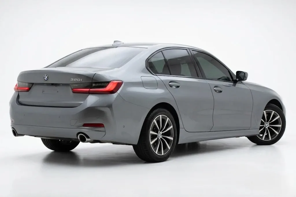 Sedán BMW 320i G20 2026 en Trujillo — foto 4