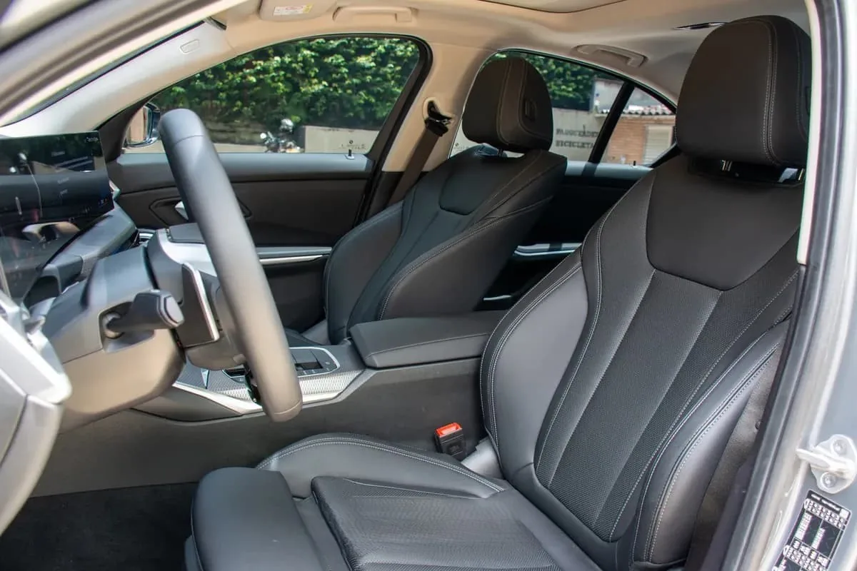 Sedán BMW 320i G20 2026 en Trujillo — foto 7