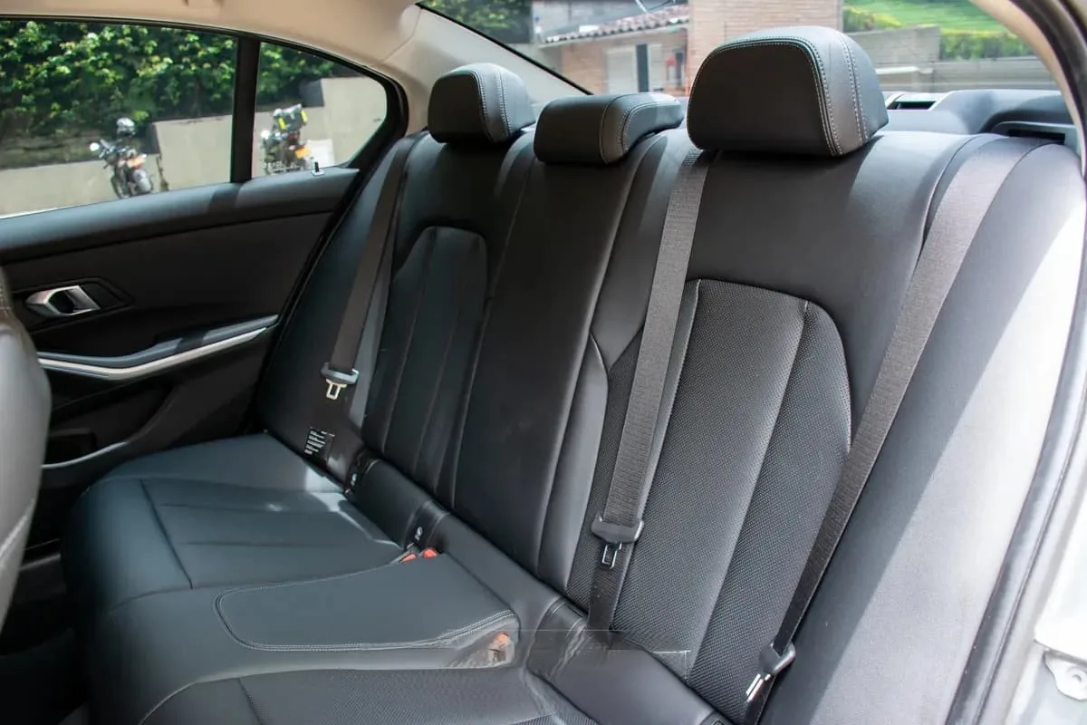 Sedán BMW 320i G20 2026 en Trujillo — foto 8