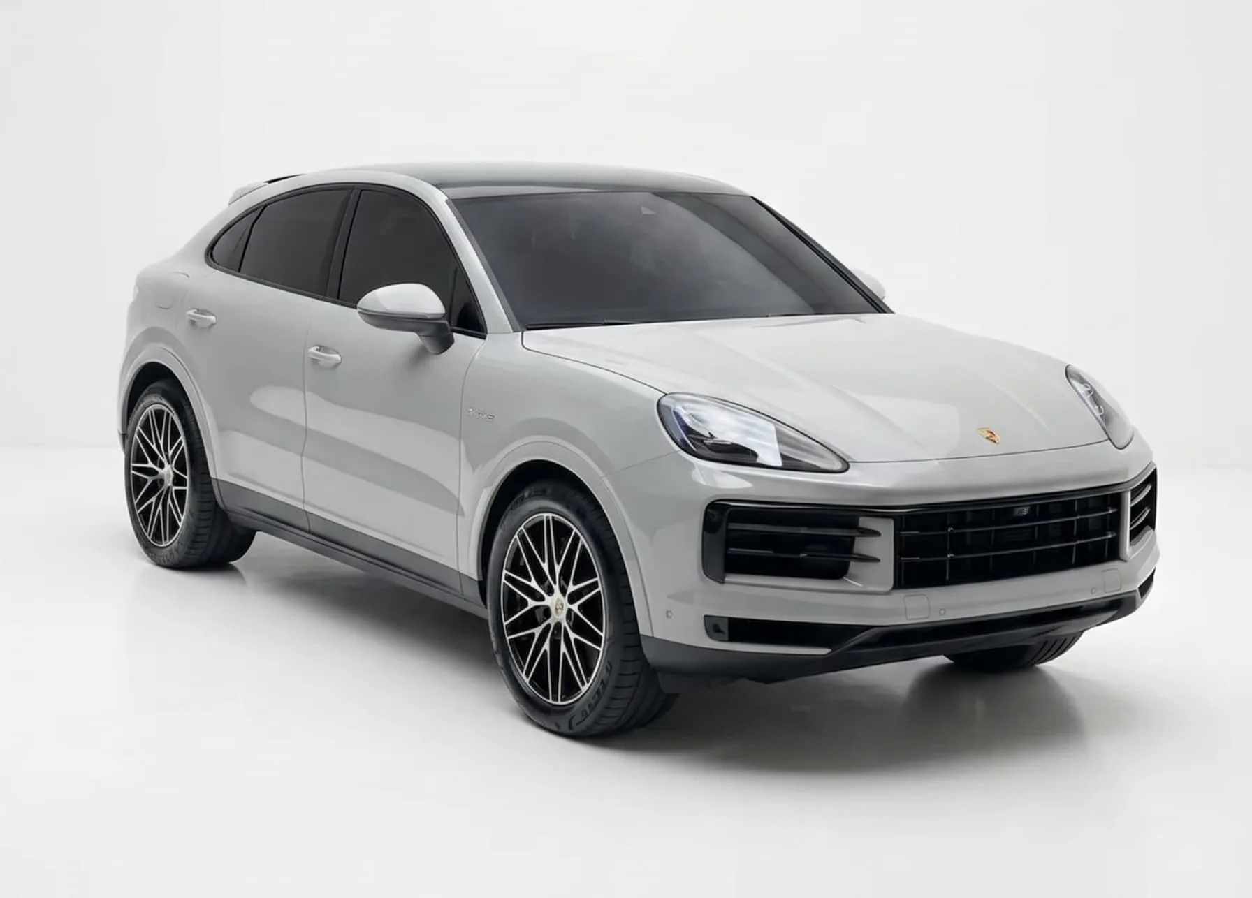 SUV Porsche Cayenne E-Hybrid 2025 en Chiclayo