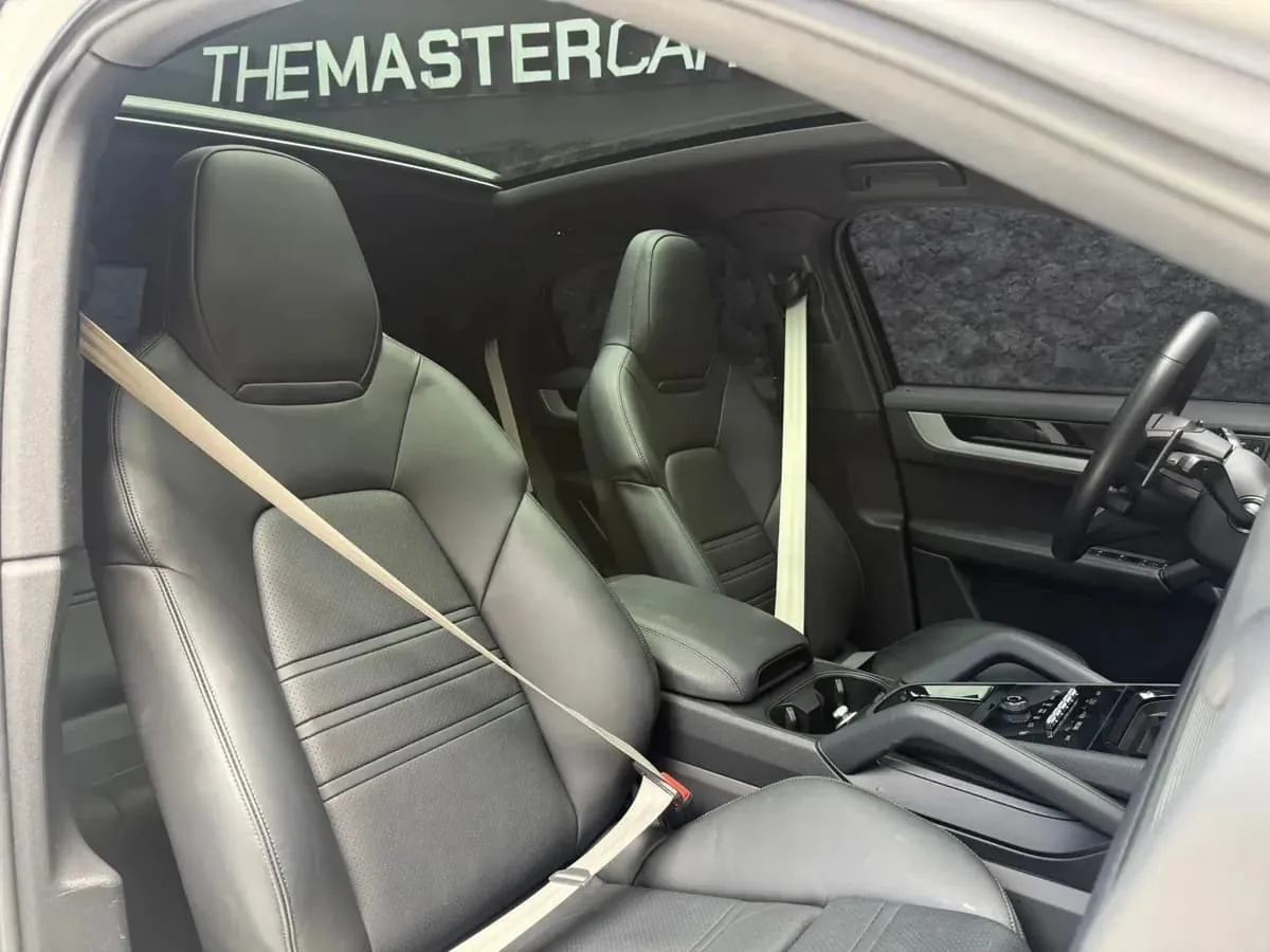 SUV Porsche Cayenne E-Hybrid 2025 en Chiclayo — foto 6