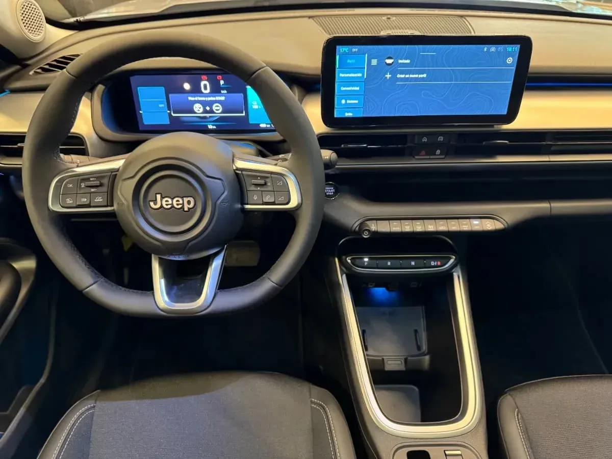 SUV Jeep Avenger E-Hybrid 2026 en Chiclayo — foto 6