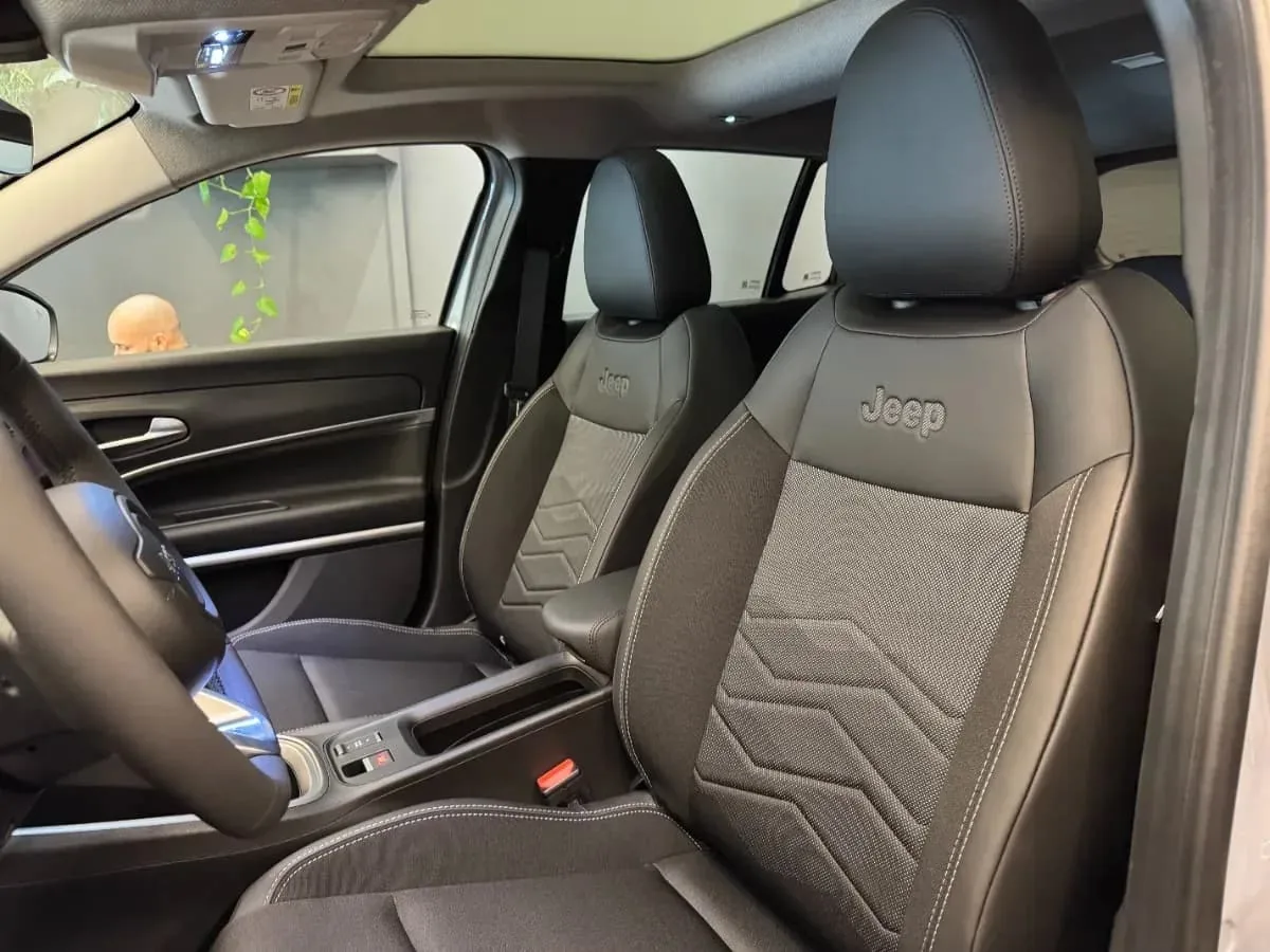 SUV Jeep Avenger E-Hybrid 2026 en Chiclayo — foto 7